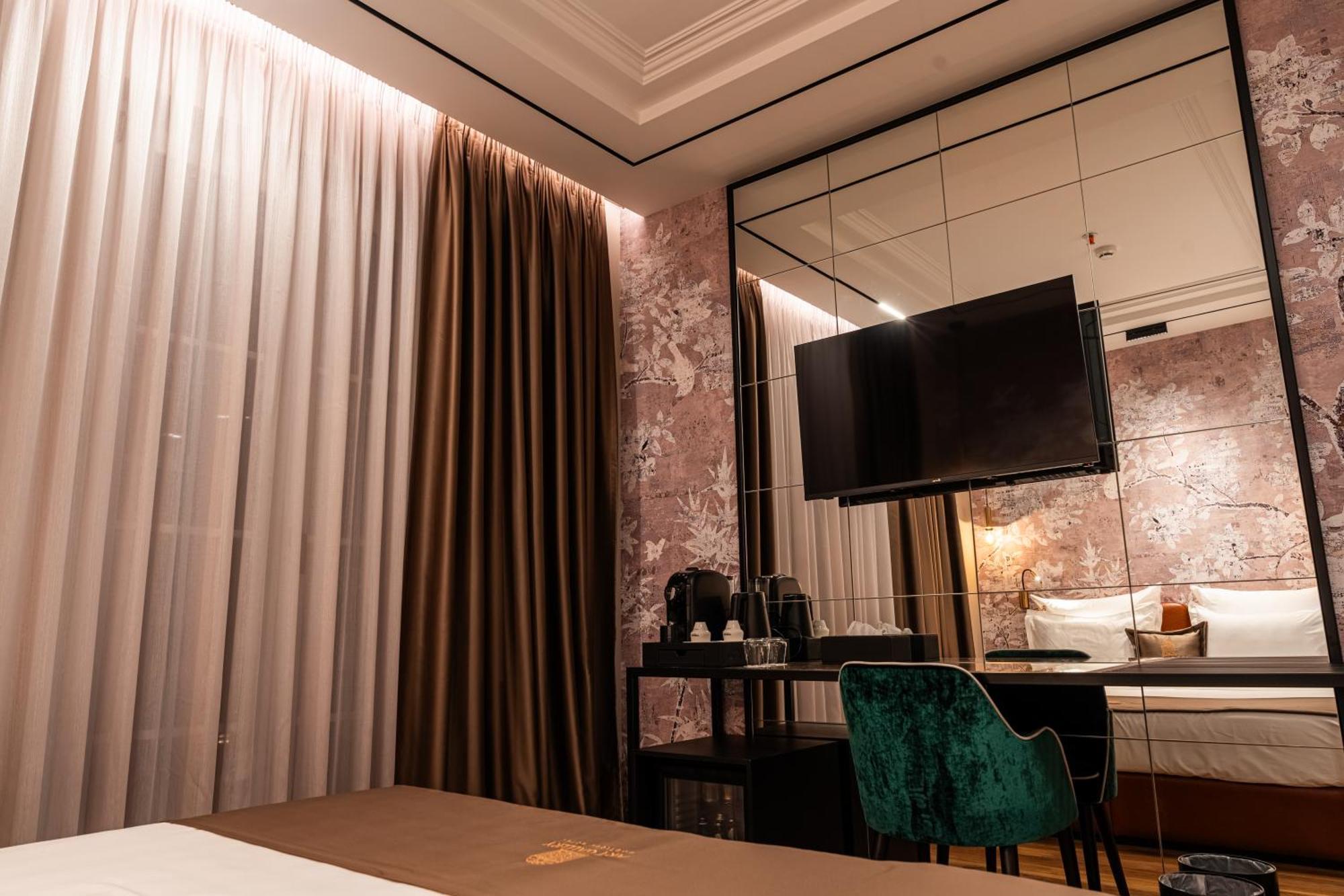 Art Gallery Boutique Hotel Durrës 외부 사진